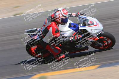 media/Sep-25-2023-Moto Forza (Mon) [[81ffa65e0a]]/B-C Group/Session 4 (Turn 10 Inside)/